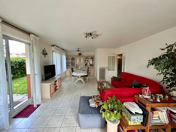 Appartement Carrieres Sous Poissy 4 pièce(s) 97 m2 €373 000 ** - Référence 8732