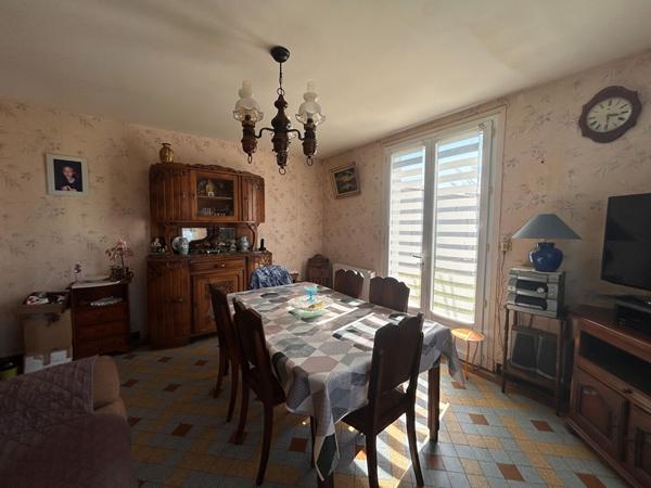 17750 ETAULES ETAULES
