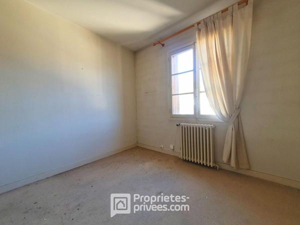 EXCLUSIVITÉ À VENDRE 37000 TOURS : Immeuble 365 M2  cour/jardin