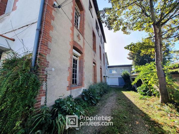 EXCLUSIVITÉ À VENDRE 37000 TOURS : Immeuble 365 M2  cour/jardin