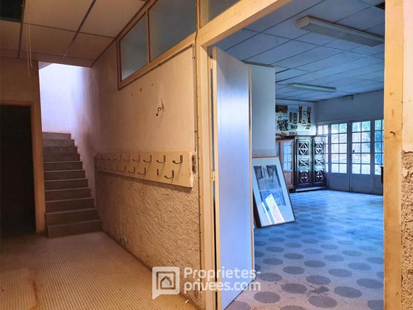 EXCLUSIVITÉ À VENDRE 37000 TOURS : Immeuble 365 M2  cour/jardin