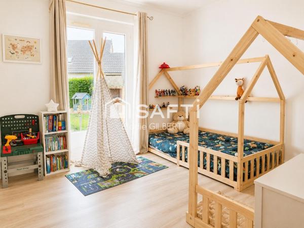 Maison rénovée de plain-pied avec grand terrain