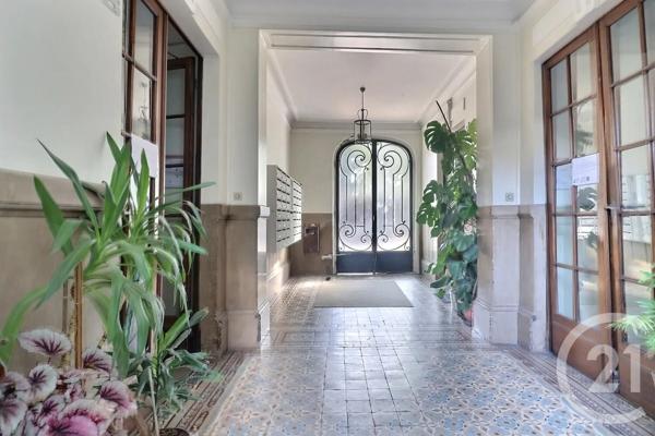 Appartement F2 à vendre  2 pièces - 46,70 m 2   PANTIN  - 93