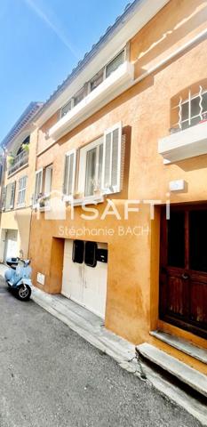 EXCLUSIVITÉ – Maison de ville avec garage au cœur du Beausset – Stéphanie Bach Immobilier