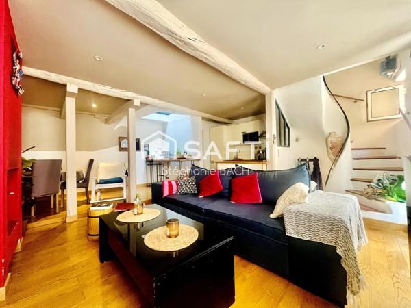 EXCLUSIVITÉ – Maison de ville avec garage au cœur du Beausset – Stéphanie Bach Immobilier