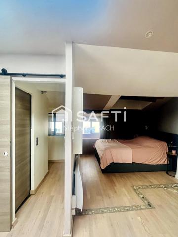 EXCLUSIVITÉ – Maison de ville avec garage au cœur du Beausset – Stéphanie Bach Immobilier