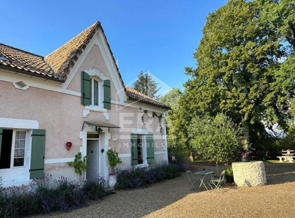 Splendide maison individuelle de campagne à vendre à Saint Martial d'Artenset Montpon-Menesterol - Un havre de paix de 257 m²