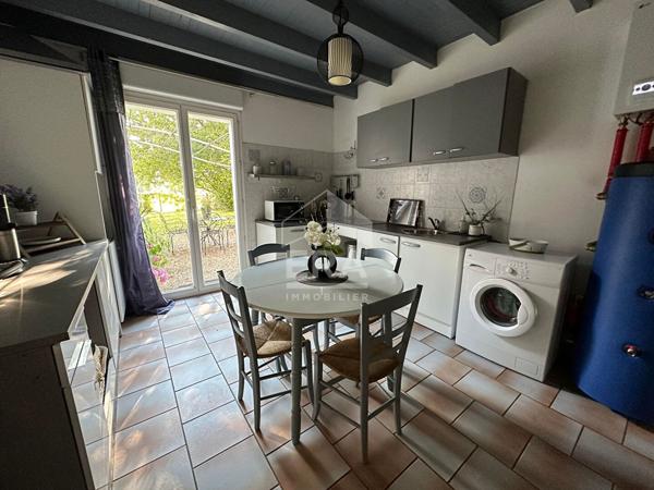 Splendide maison individuelle de campagne à vendre à Saint Martial d'Artenset Montpon-Menesterol - Un havre de paix de 257 m²