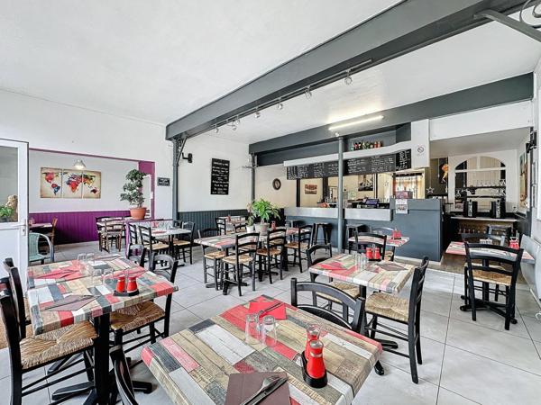 Belle affaire à reprendre dans village dynamique