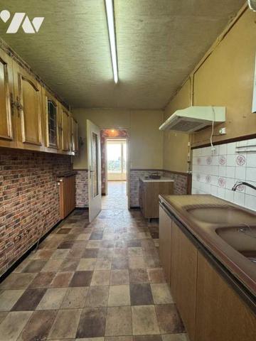 Plein centre 2 chambres, balcon, parking et cave!