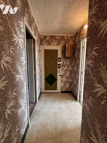 Plein centre 2 chambres, balcon, parking et cave!