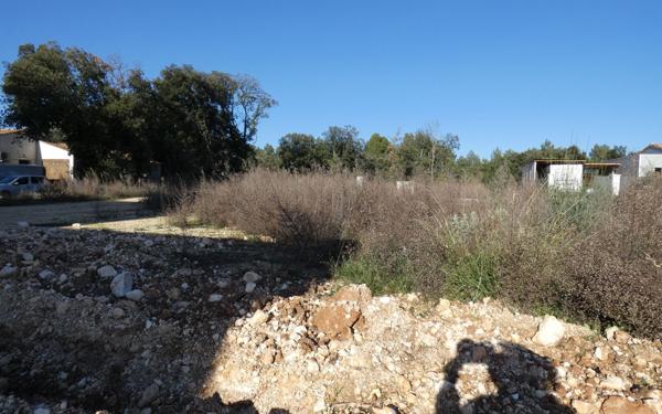 Terrain à vendre    Uzès
