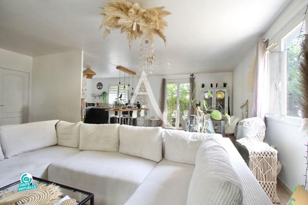 LATTES - VILLA PLAIN PIED - 90M2 ENVIRON - GARAGE 20M2 - TERRAIN 450M2 - PROCHE TRAMWAY ET COMMERCES