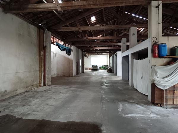Achat parking / box Moissac - 477 m² - 107 500 €