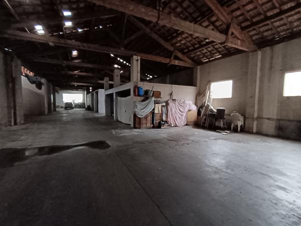 Achat parking / box Moissac - 477 m² - 107 500 €