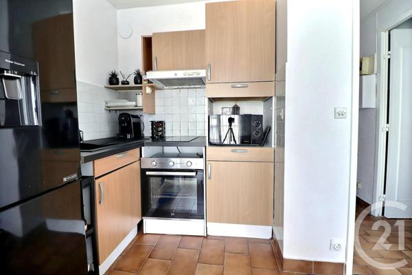 Appartement T2 à vendre  2 pièces - 23,20 m2 FREJUS - 83