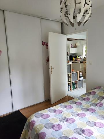 LE VIGEAN : APPT T2 EN REZ DE JARDIN AVEC PARKING.