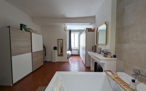 Maison à vendre    3 pièces •  Pézenas