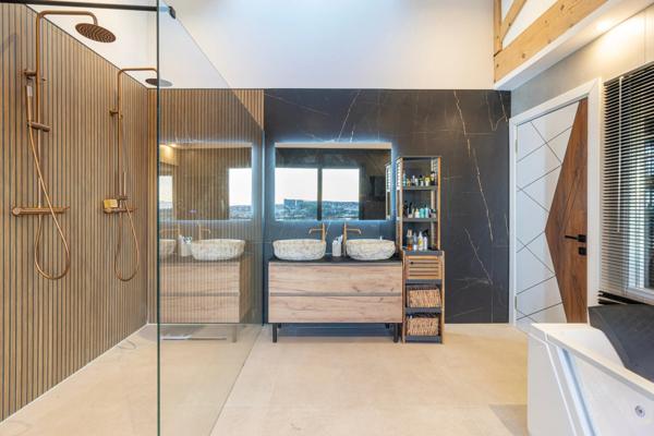 Maison à LE LOGIS NEUF (13190)