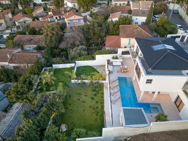 Maison à LE LOGIS NEUF (13190)