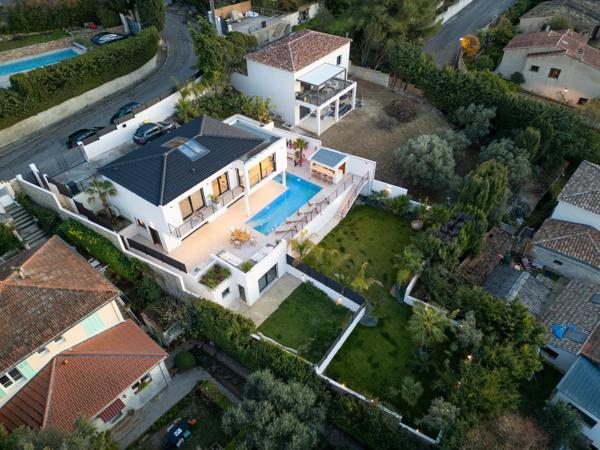 Maison à LE LOGIS NEUF (13190)