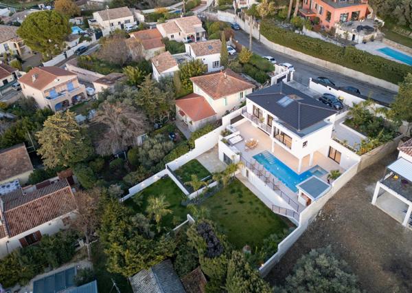 Maison à LE LOGIS NEUF (13190)