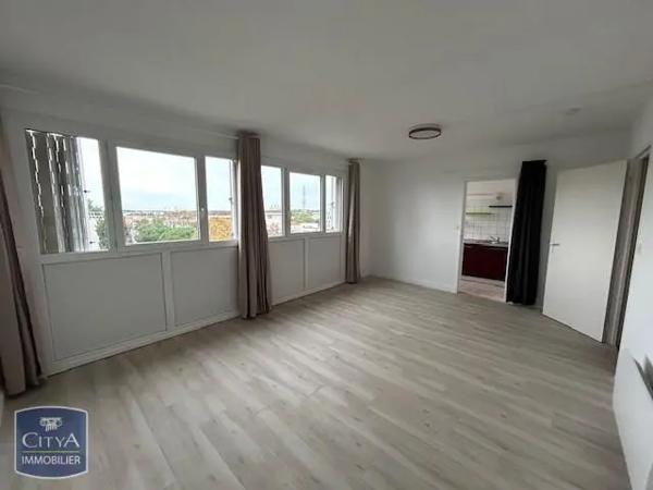 Appartement à louer 1 pièce 33.89m²