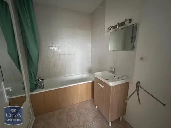 Appartement à louer 1 pièce 33.89m²