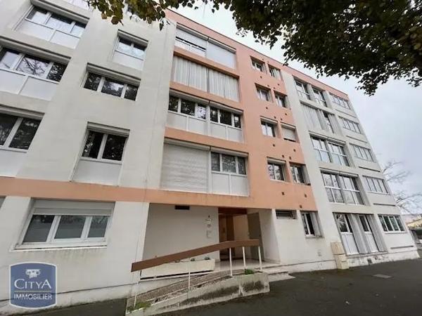 Appartement à louer 1 pièce 33.89m²
