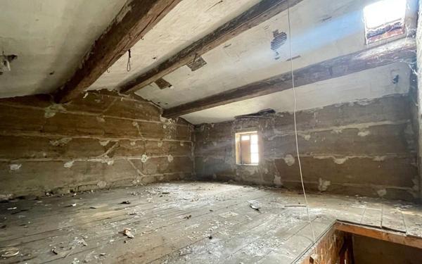 Maison à vendre    5 pièces • 93 m2 Brindas