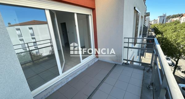 Location Appartement 2 pièces 41.72 m² - Meyzieu 69330