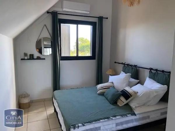 Appartement à louer 4 pièces 79.1m² Saint-Leu (97436)
