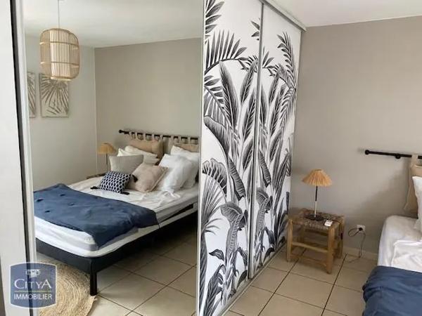 Appartement à louer 4 pièces 79.1m² Saint-Leu (97436)