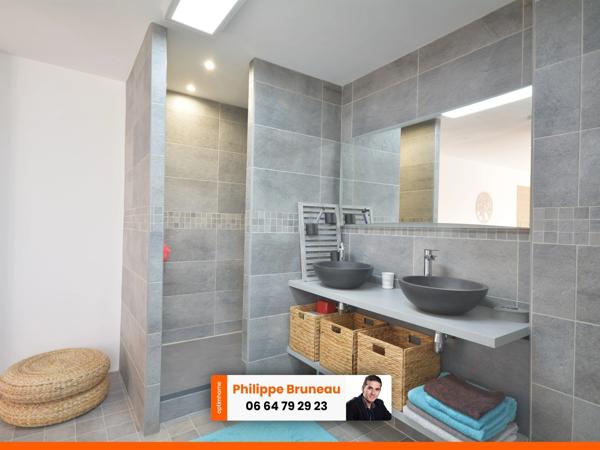 Évasion de Rêve : Maison de Standing avec sa piscine dans la Belle Zone Pavillonnaire de Freneuse