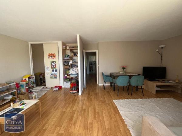 Appartement à louer 3 pièces 64.36m² Rambouillet (78120)