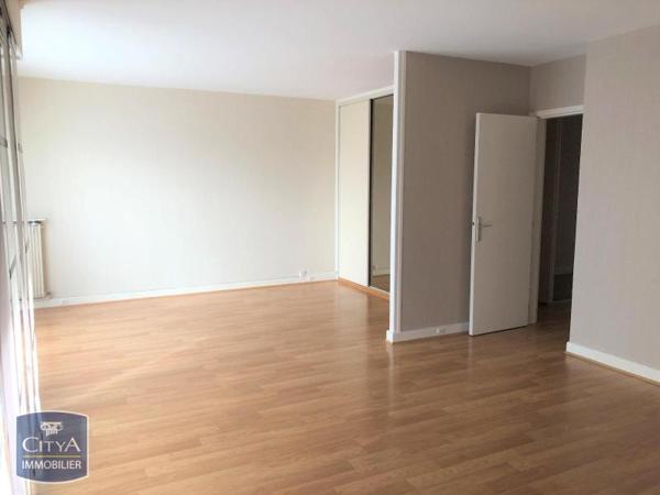 Appartement à louer 3 pièces 64.36m² Rambouillet (78120)