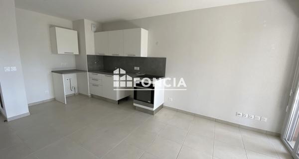 Location Appartement 2 pièces 39.2 m² - Carros 06510