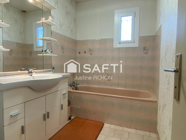 Maison 5 chambres + Grand garage - Beau Jardin