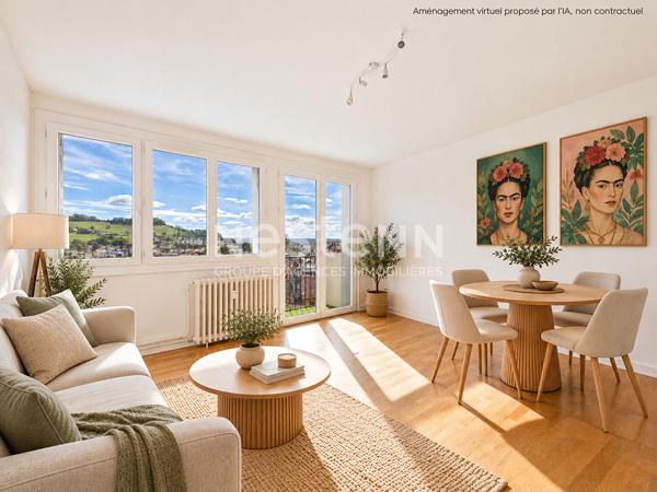Aurillac centre-ville, à vendre appartement traversant de 3 pièces, avec balcon sans vis à vis, cave et garage.