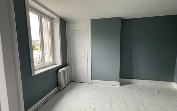 Maison à vendre    5 pièces • 175 m2 Limoges