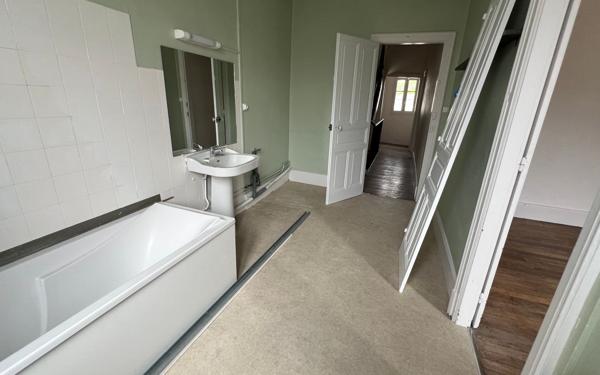 Maison à vendre    5 pièces • 175 m2 Limoges