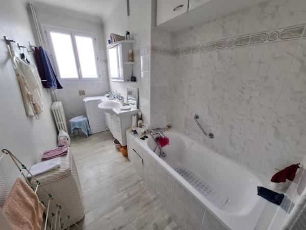 Appartement 4 pièce(s) 3 chambre(s) 75.7 m²
