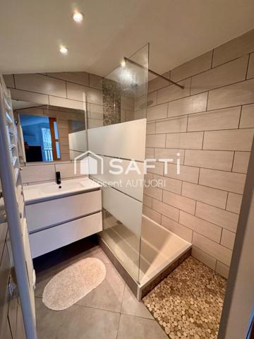 Appartement T2 entièrement rénové et climatisé avec extérieur aménagé