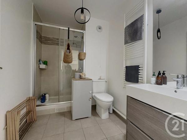 Appartement F2 à vendre  2 pièces - 45,24 m 2   BOUGIVAL  - 78