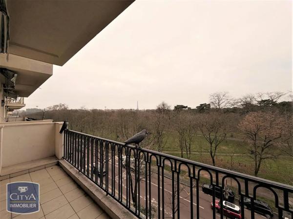 Appartement à louer 2 pièces 95.9m²