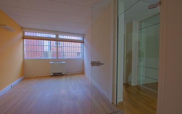 Immeuble à vendre    4 pièces •  Roye