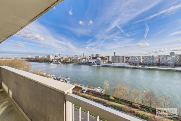 Gare d'Asnières. Dernier étage vue Seine. 3 pièces avec balcon, cave et parking en sus.