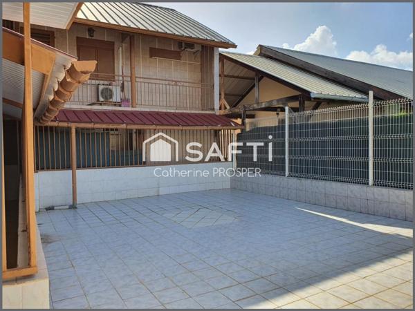 IMMEUBLE de RAPPORT à VENDRE à KOUROU