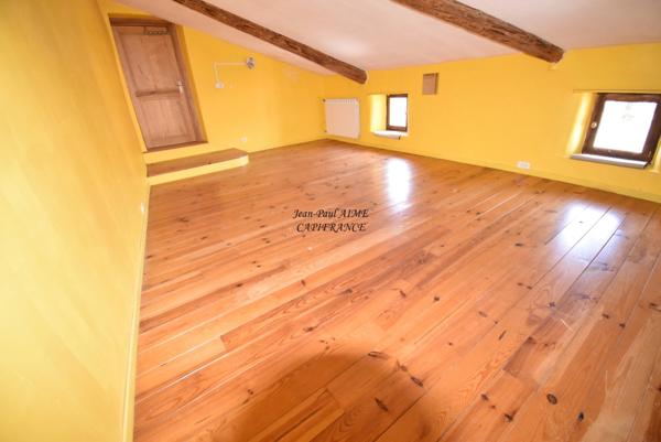 Grande Maison de Village d’environ 260 m2 habitables à Saint-Marcel-d'Ardèche