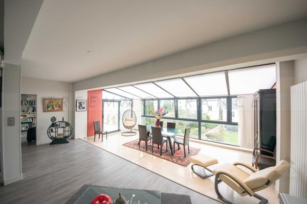 Maison 8 pièce(s) 5 chambre(s) 285 m²